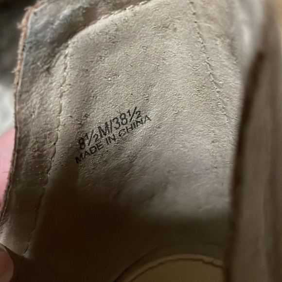 Vince Canuto size 8.5 booties - Picture 3 of 4